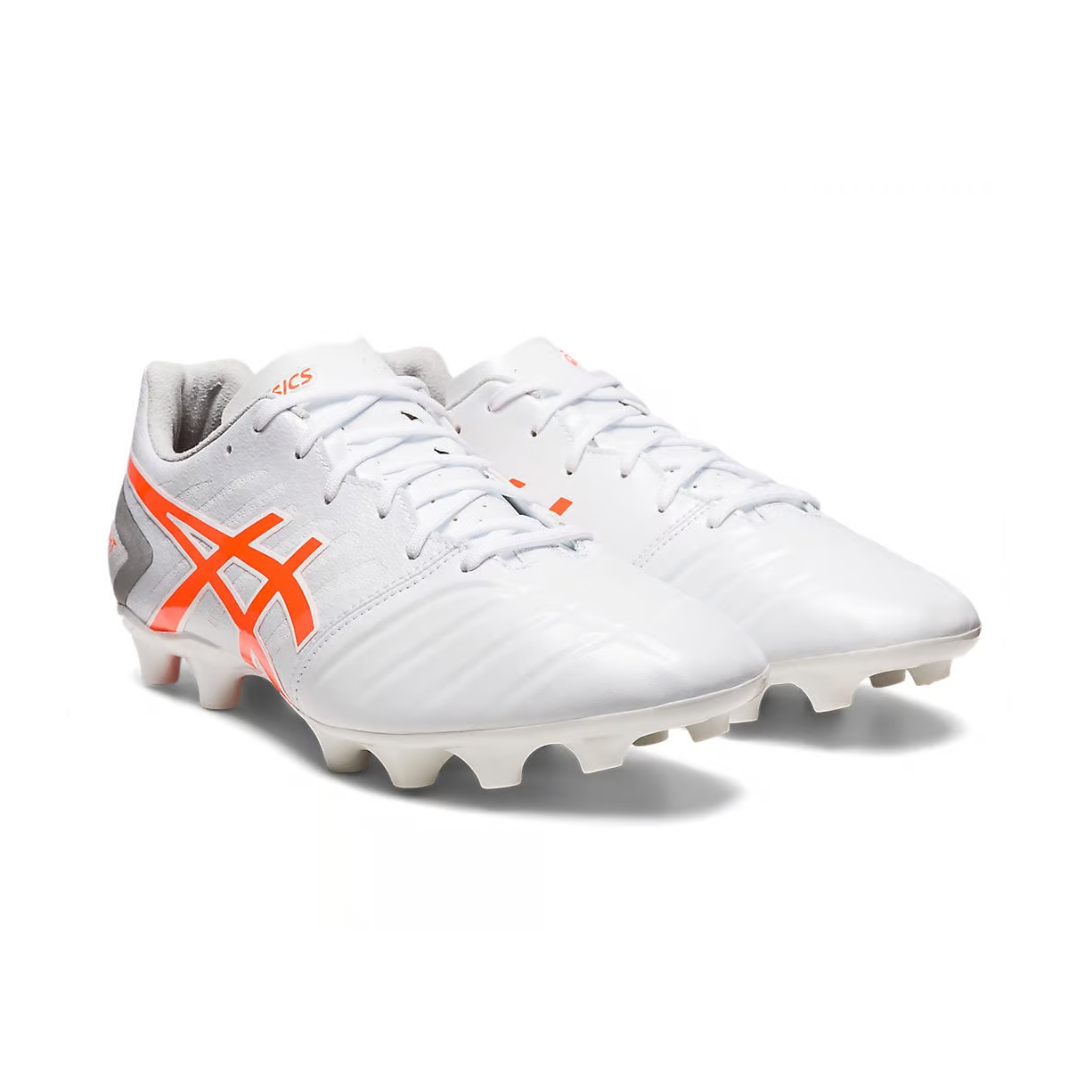 Asics wide sale soccer cleats